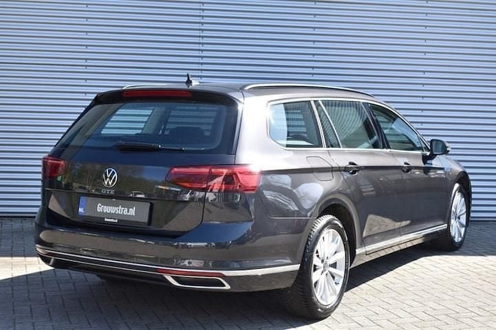 Occasion VW Passat GTE 2021 Grijs Stationwagen