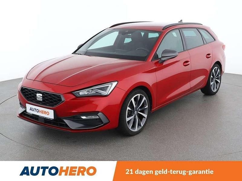 Rood Gebruikt 2021 Seat Leon FR Stationwagen | € 24.049 (Eerlijke prijs) - Afbeelding 1/3