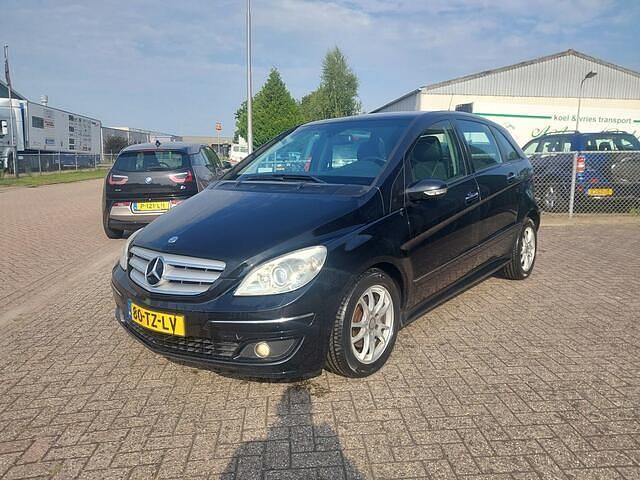 Zwart Gebruikt 2006 Mercedes B200 MPV | € 1.750 (Duur) - Afbeelding 1/4