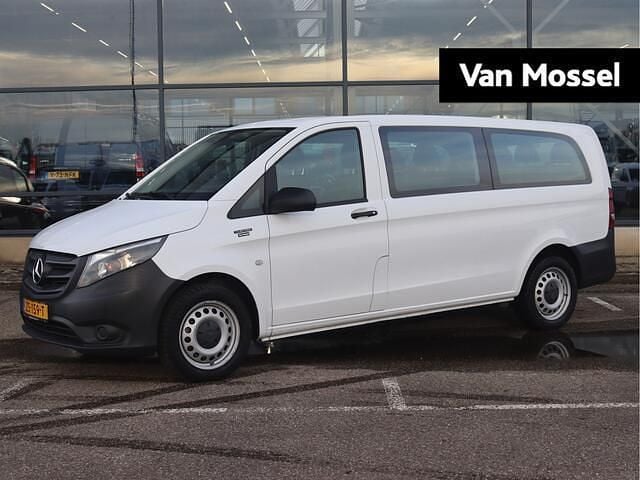 Wit Occasion 2019 Mercedes e-Vito MPV | € 17.945 - Afbeelding 1/4
