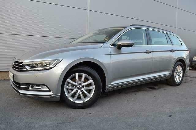 Zilver Gebruikt 2015 VW Passat Comfortline Stationwagen | € 18.000 (Goede deal) - Afbeelding 1/4
