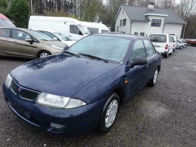 Occasion Mitsubishi Carisma 91 PK (66 kW) 1997 Blauw Sedan