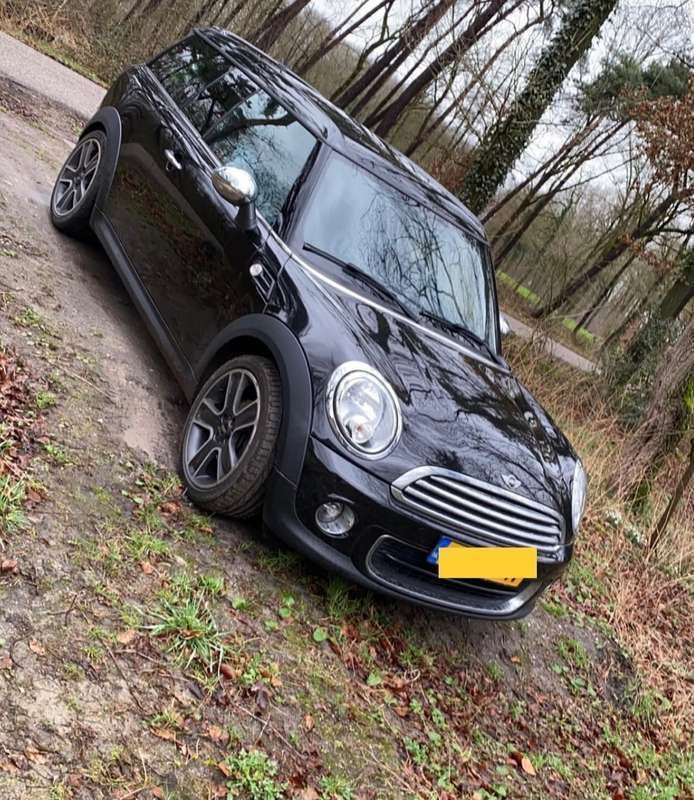 Zwart Gebruikt 2013 Mini Cooper Clubman Chili Stationwagen | € 8.000 - Afbeelding 1/4