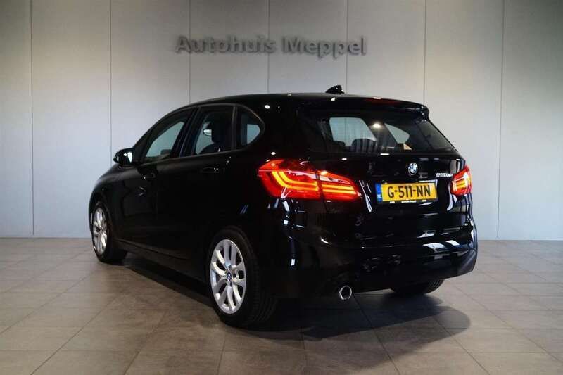 Occasion BMW 225 iPerformance 136 PK (100 kW) 2019 Zwart Stationwagen