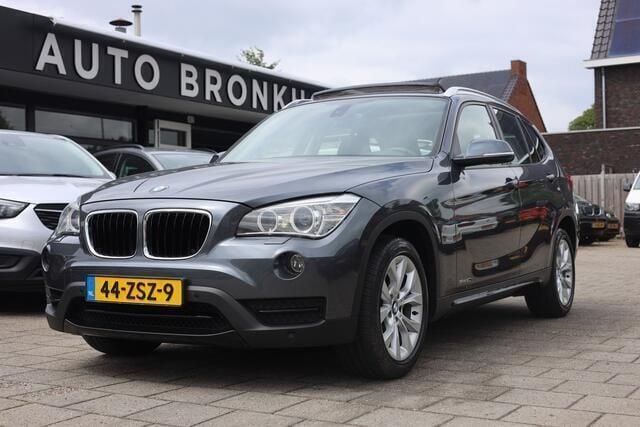 Grijs Gebruikt 2013 BMW X1 SUV | € 14.950 (Goede deal) - Afbeelding 1/4
