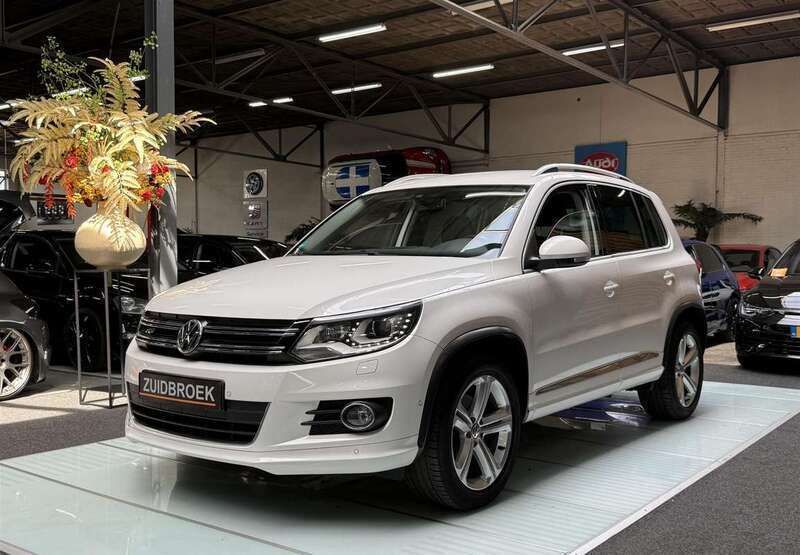 Wit Gebruikt 2013 VW Tiguan R-line SUV | € 15.999 (Eerlijke prijs) - Afbeelding 1/4