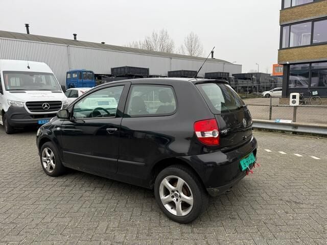 Occasion VW Fox Trendline 54 PK (39 kW) 2007 Zwart Hatchback