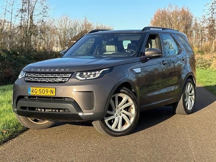 Gebruikt 2017 Land Rover Discovery 5 HSE Luxury SUV | € 28.450 - Afbeelding 1/4