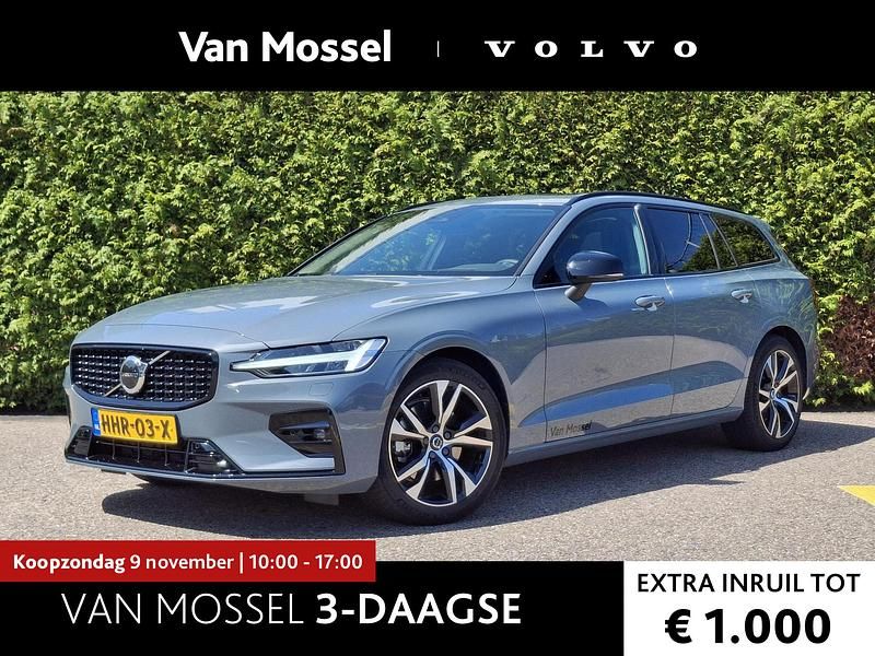 Grijs, metallic lak Gebruikt 2022 Volvo V60 Ultimate Stationwagen | € 51.940 - Afbeelding 1/4