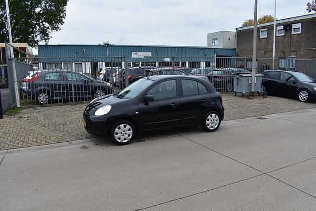 Zwart Gebruikt 2011 Nissan Micra Acenta Hatchback | € 2.350 (Eerlijke prijs) - Afbeelding 1/4