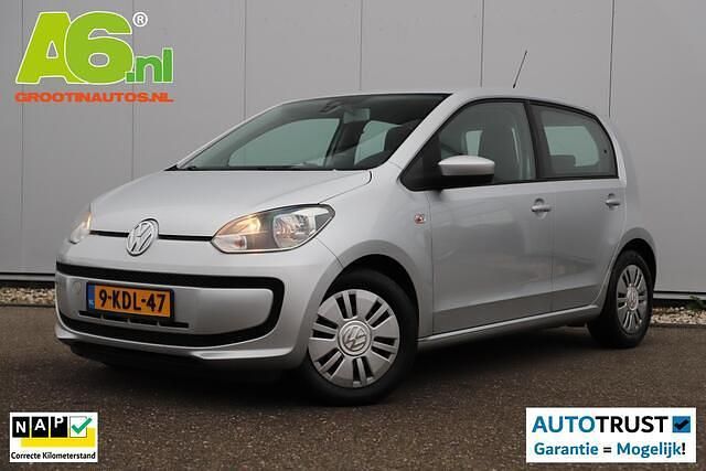 Light silver metallic (grijs metallic) Gebruikt 2013 VW up! move up! Hatchback | € 4.999 (Eerlijke prijs) - Afbeelding 1/4
