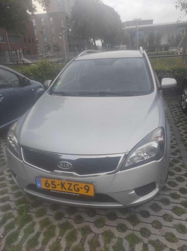 Gebruikt 2009 Kia Ceed Basis Sedan | € 2.800 (Duur) - Afbeelding 1/2