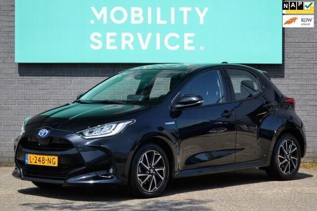 Zwart Gebruikt 2021 Toyota Yaris Business Edition Hatchback | € 18.964 (Eerlijke prijs) - Afbeelding 1/4