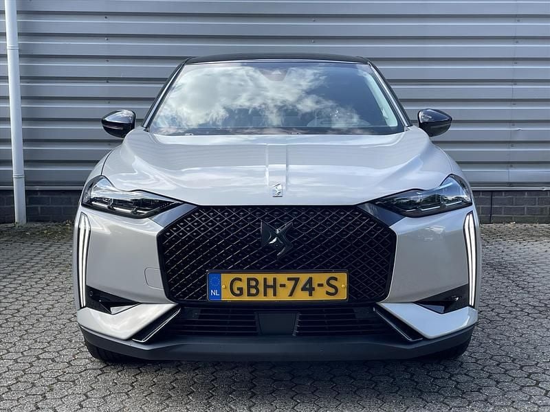 Occasion DS Automobiles DS3 Performance 131 PK (96 kW) 2024 Grijs SUV