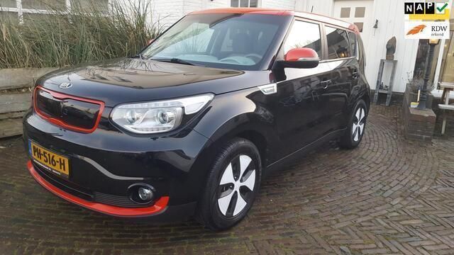 Zwart Gebruikt 2017 Kia Soul EV 2 SUV | € 9.900 (Eerlijke prijs) - Afbeelding 1/4