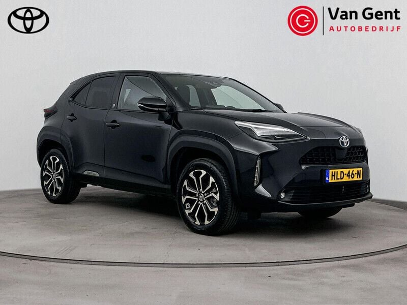 Zwart Gebruikt 2021 Toyota Yaris Cross SUV | € 26.999 (Eerlijke prijs) - Afbeelding 1/4