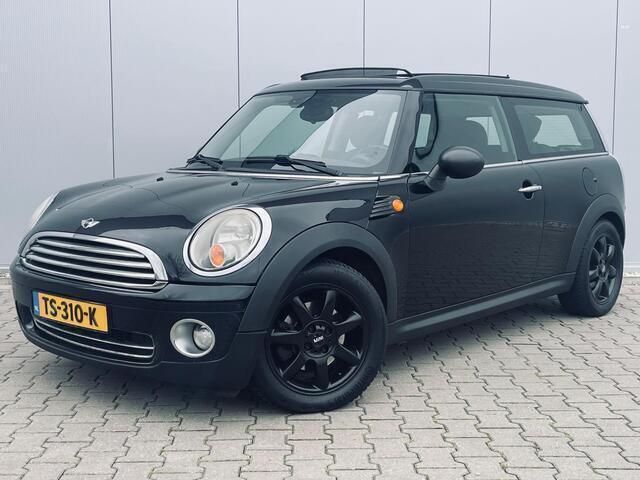Zwart Gebruikt 2009 Mini One Clubman Pepper Stationwagen | € 4.499 (Eerlijke prijs) - Afbeelding 1/4