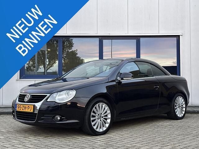 Zwart Gebruikt 2008 VW Eos Cabriolet | € 2.950 (Goede deal) - Afbeelding 1/4