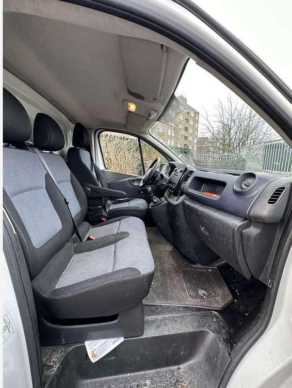 Gebruikt 2016 Opel Vivaro Van | € 7.000 (Duur) - Afbeelding 1/4