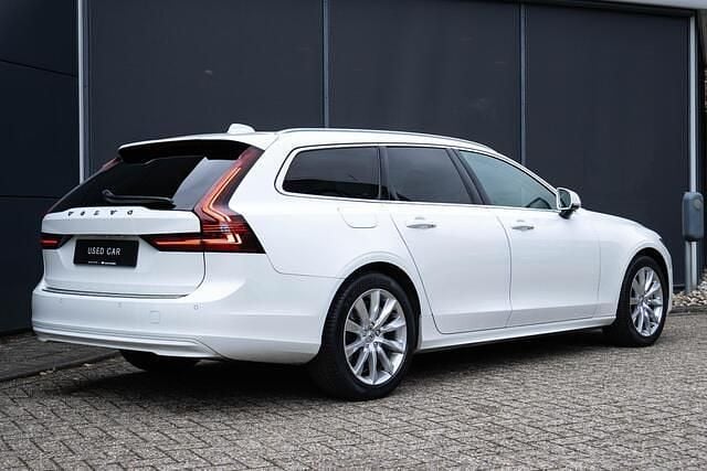 Wit Gebruikt 2020 Volvo V90 Business Edition Stationwagen | € 28.750 (Goede deal) - Afbeelding 1/1