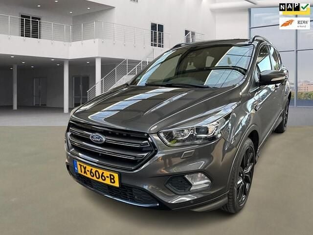Grijs Gebruikt 2017 Ford Kuga ST-Line SUV | € 13.950 (Goede deal) - Afbeelding 1/4