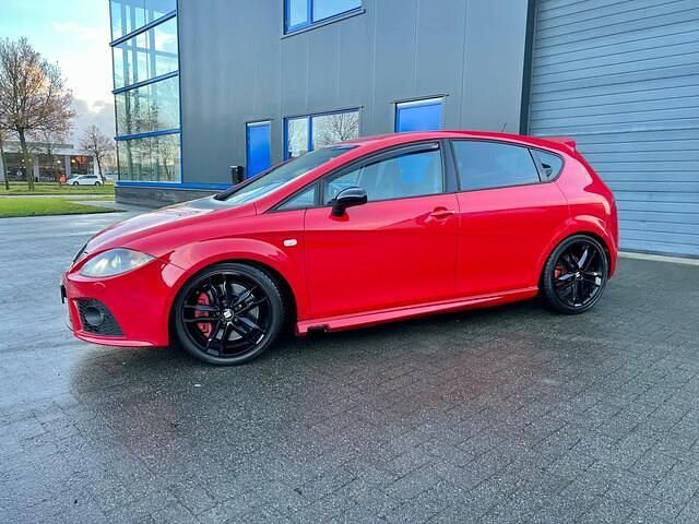 Occasion Seat Leon CUPRA 241 PK (177 kW) 2008 Rood MPV