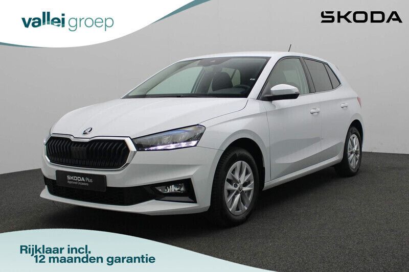 Wit Gebruikt 2024 Skoda Fabia Business Line Hatchback | € 19.400 (Eerlijke prijs) - Afbeelding 1/4