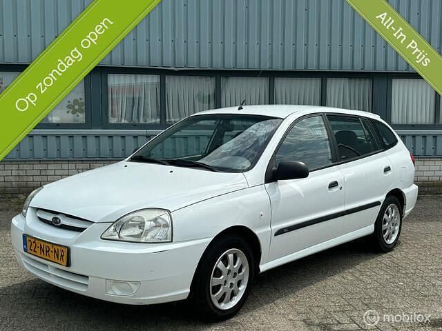 Wit Gebruikt 2004 Kia Rio Hatchback | € 1.499 (Eerlijke prijs) - Afbeelding 1/4