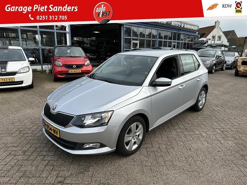 Grijs Gebruikt 2018 Skoda Fabia Drive Hatchback | € 10.450 (Eerlijke prijs) - Afbeelding 1/3
