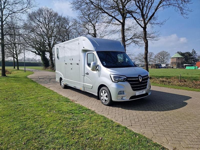 Gebruikt 2021 Renault Master | € 49.500 - Afbeelding 1/4