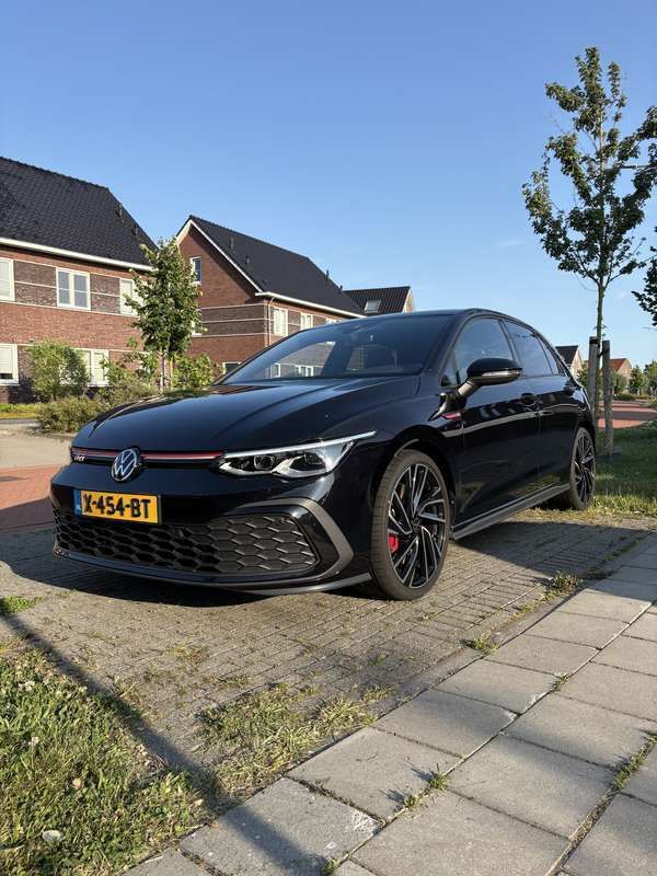 Zwart Gebruikt 2021 VW Golf VIII GTI Hatchback | € 32.500 (Eerlijke prijs) - Afbeelding 1/4