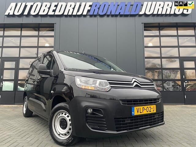 Zwart (metallic) Occasion 2021 Citroën Berlingo MPV | € 13.950 (Eerlijke prijs) - Afbeelding 1/4