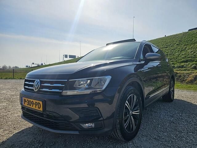 Occasion VW Tiguan Allspace Comfortline 150 PK (110 kW) 2019 Zwart (metallic) SUV
