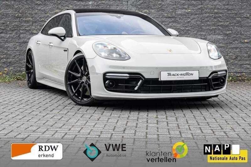 Grijs Gebruikt 2018 Porsche Panamera S E-Hybrid Sport Turismo Sedan | € 89.950 (Eerlijke prijs) - Afbeelding 1/4