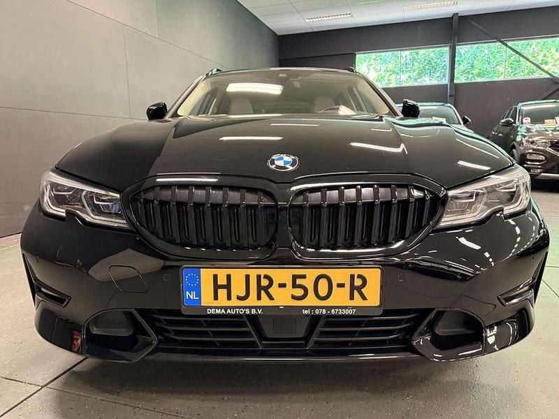 Occasion BMW 330e Executive 294 PK (216 kW) 2021 Zwart Stationwagen