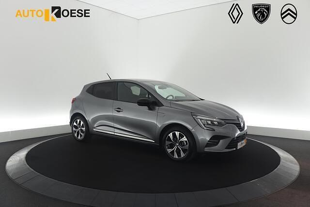 Hatchback Gebruikt 2023 Renault Clio V Evolution Hatchback | € 16.900 (Eerlijke prijs) - Afbeelding 1/4