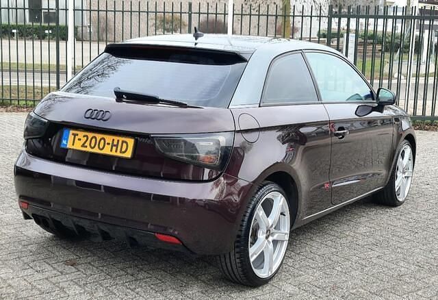 Occasion Audi A1 122 PK (89 kW) 2012 Paars Hatchback