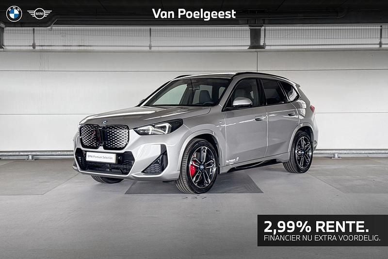 Grijs Gebruikt 2025 BMW iX1 Comfort Edition SUV | € 46.900 - Afbeelding 1/4
