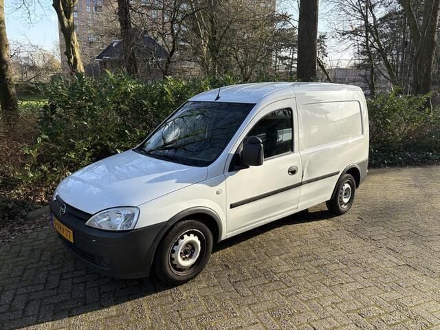 Overige Gebruikt 2011 Opel Combo MPV | € 1.650 (Goede deal) - Afbeelding 1/4