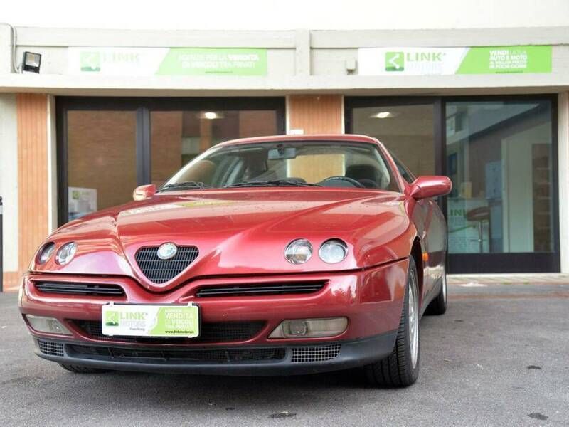 Rood Gebruikt 1996 Alfa Romeo GTV Coupé | € 10.000 - Afbeelding 1/4