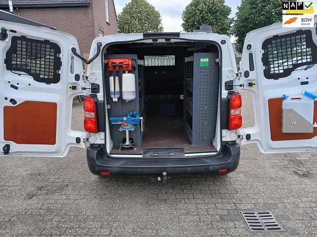 Wit Gebruikt 2018 Citroën Jumpy MPV | € 11.950 (Iets duurder) - Afbeelding 1/4