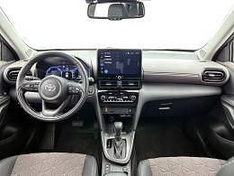 Occasion Toyota Yaris Executive 131 PK (96 kW) 2025 Wit metallic SUV