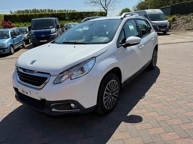 Wit Gebruikt 2013 Peugeot 2008 Active SUV | € 5.900 (Super prijs) - Afbeelding 1/4
