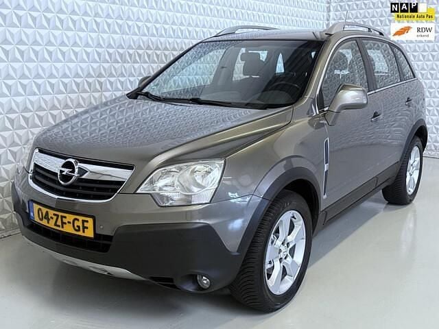 Beige (metallic) Gebruikt 2008 Opel Antara Enjoy SUV | € 2.499 (Super prijs) - Afbeelding 1/4
