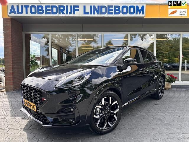 Zwart Gebruikt 2022 Ford Puma Gen-E Titanium SUV | € 24.950 (Eerlijke prijs) - Afbeelding 1/4