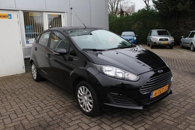Occasion Ford Fiesta Style 65 PK (47 kW) 2014 Zwart (metallic) Hatchback