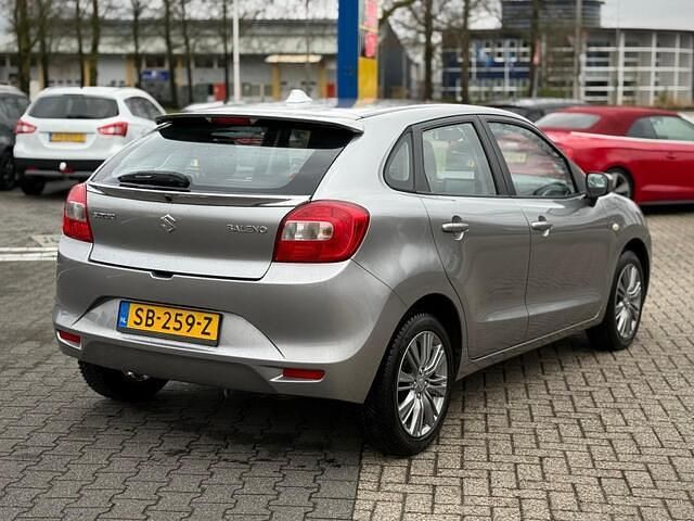 Occasion Suzuki Baleno Exclusive 90 PK (66 kW) 2018 Grijs (metallic) Hatchback