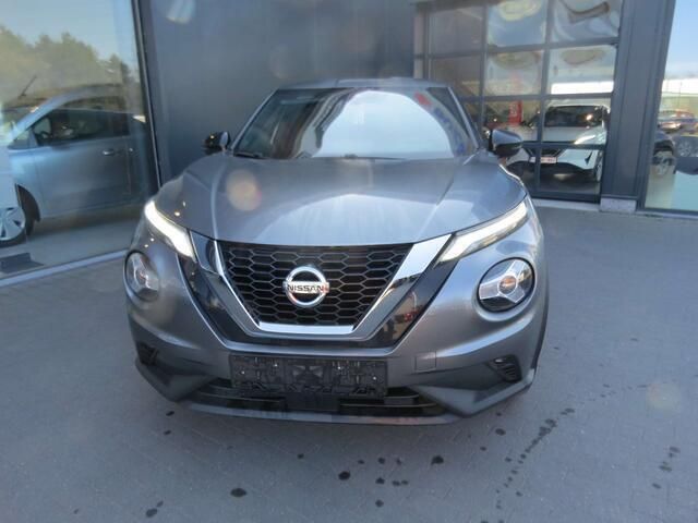 Grijs Gebruikt 2020 Nissan Juke N-Connecta SUV | € 16.900 (Goede deal) - Afbeelding 1/4