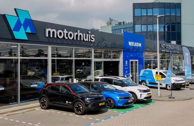 Rood Gebruikt 2016 Mitsubishi Space Star Hatchback | € 6.945 (Eerlijke prijs) - Afbeelding 1/2