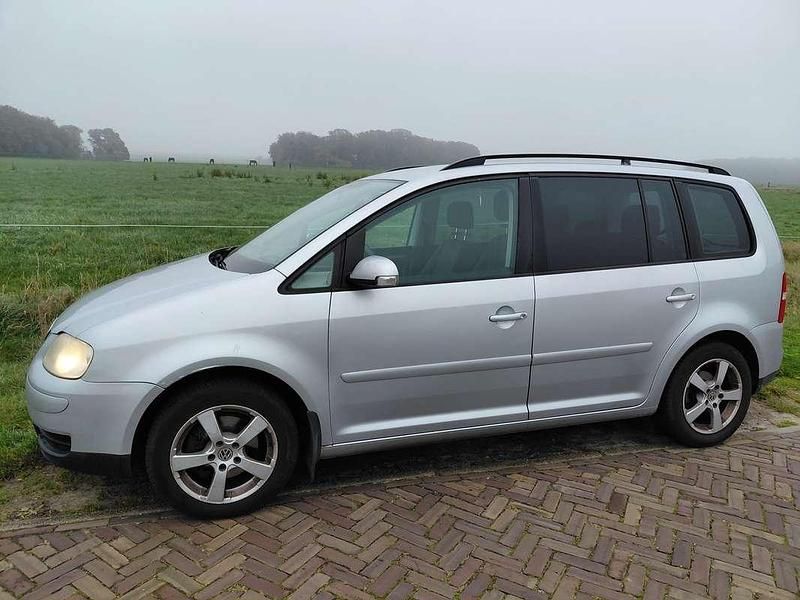 Occasion VW Touran Trendline 116 PK (85 kW) 2003 Zilver MPV